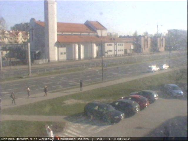 Widok z kamery na dziedzińcu ratusza Bemowo w Warszawie